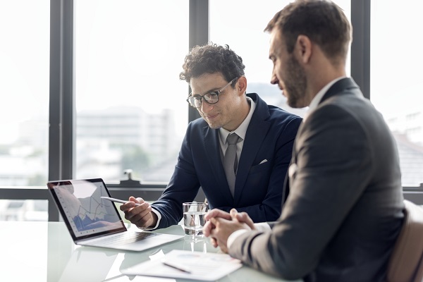 Incontro per una consulenza finanziaria per start-up.